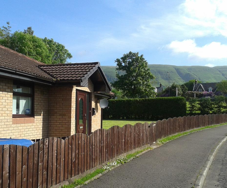 Dingieshowe Cottage Lennoxtown 外观 照片